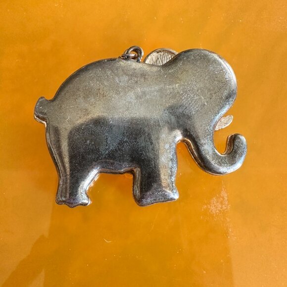 Elephant Pendants and One Pair Earrings Lot of 11 - Picture 4 of 16